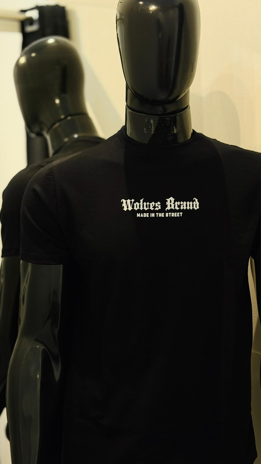 Foto de Camiseta Wolfs Brand