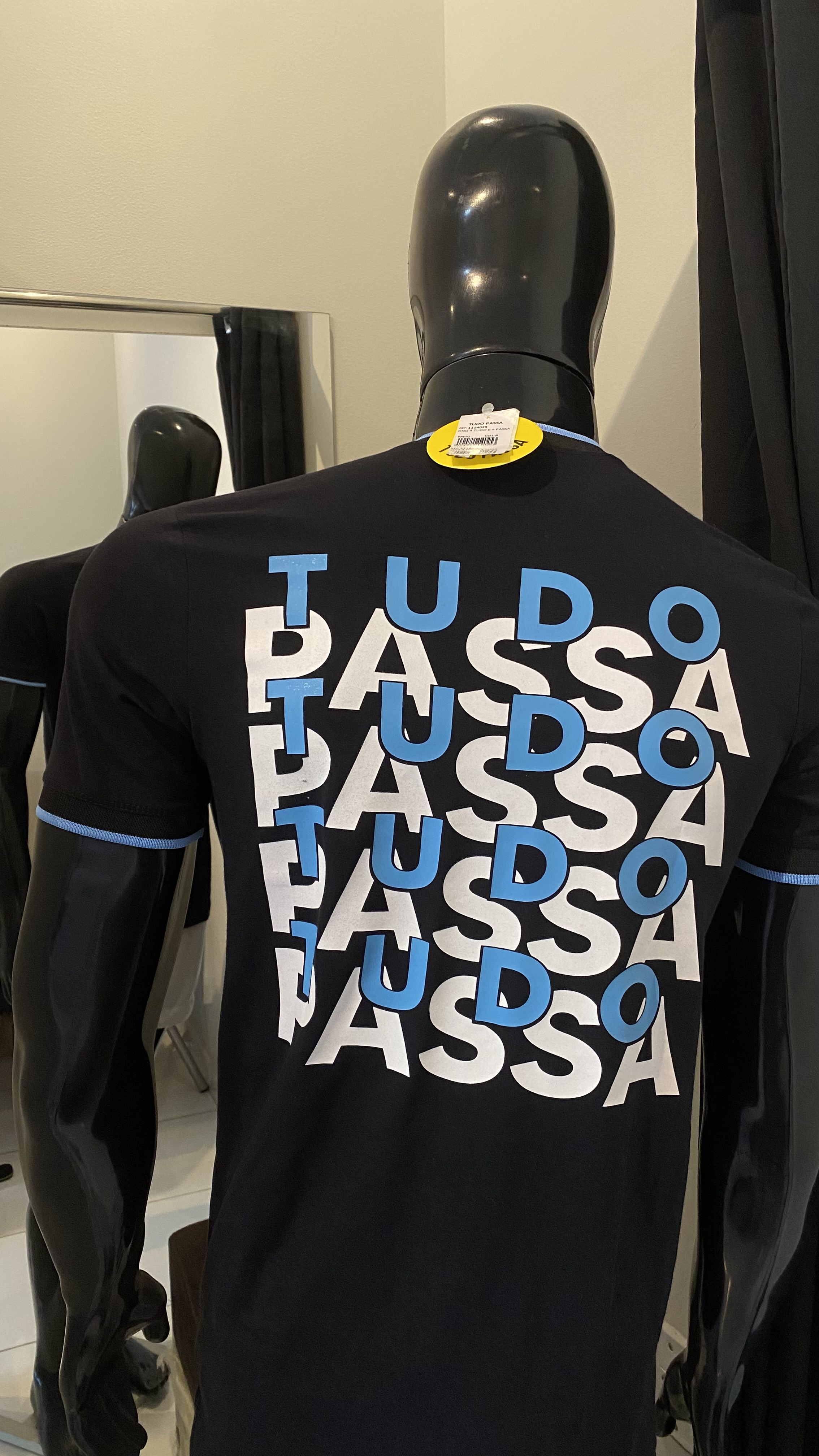 Foto de Camiseta Tudo Passa 