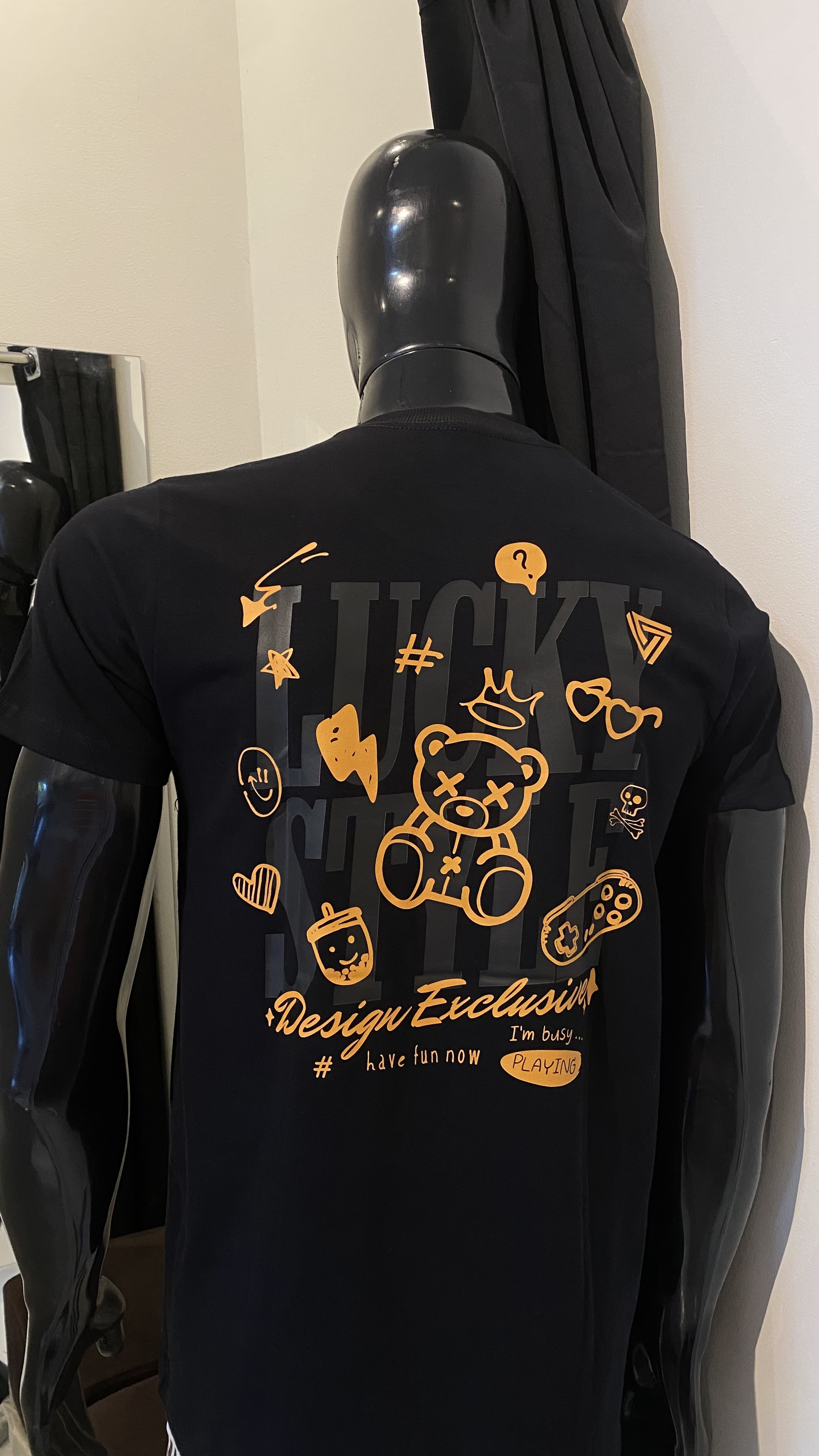Foto de Camiseta Lucky Jeans