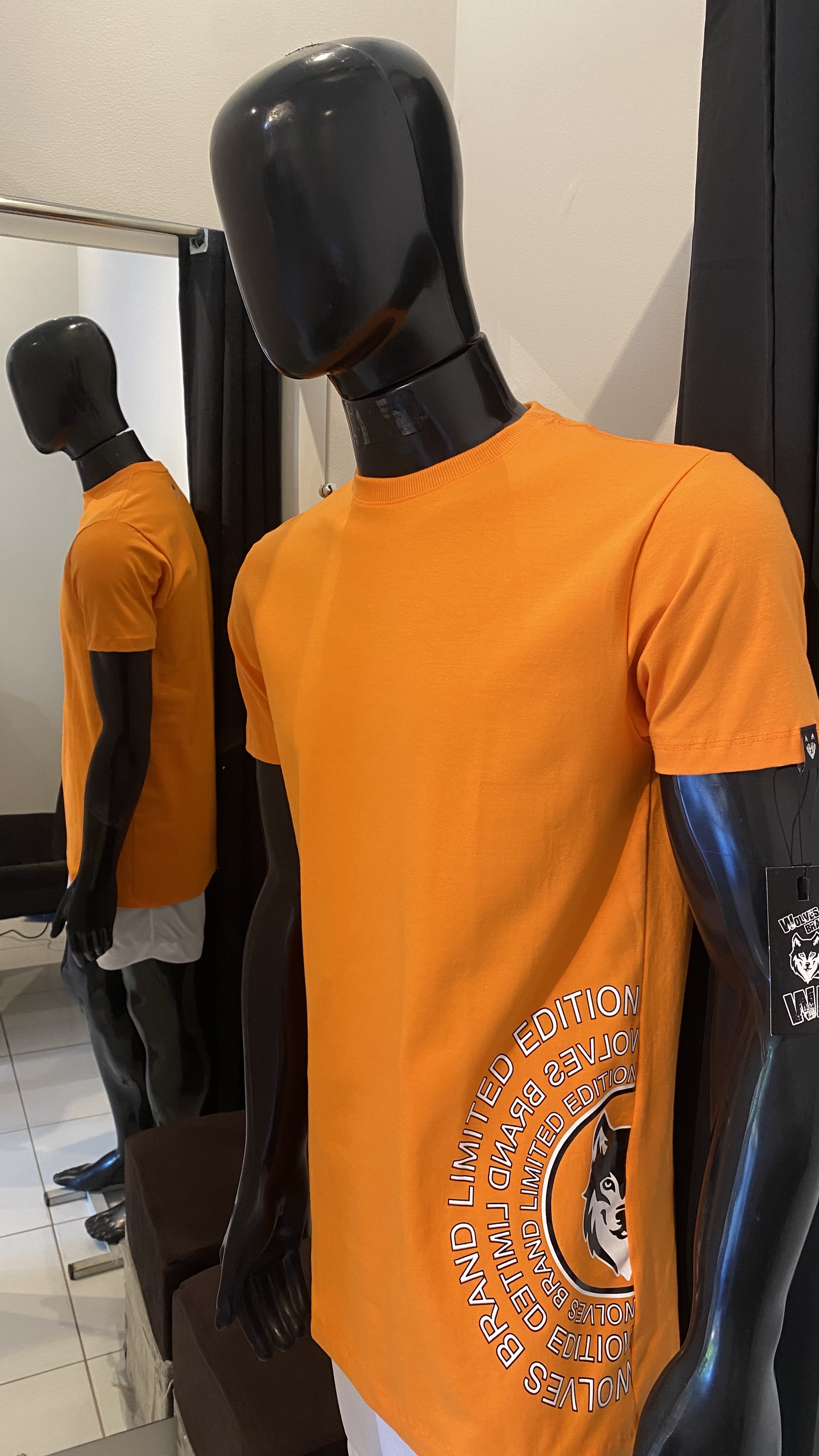 Foto de Camiseta Wolves Brand