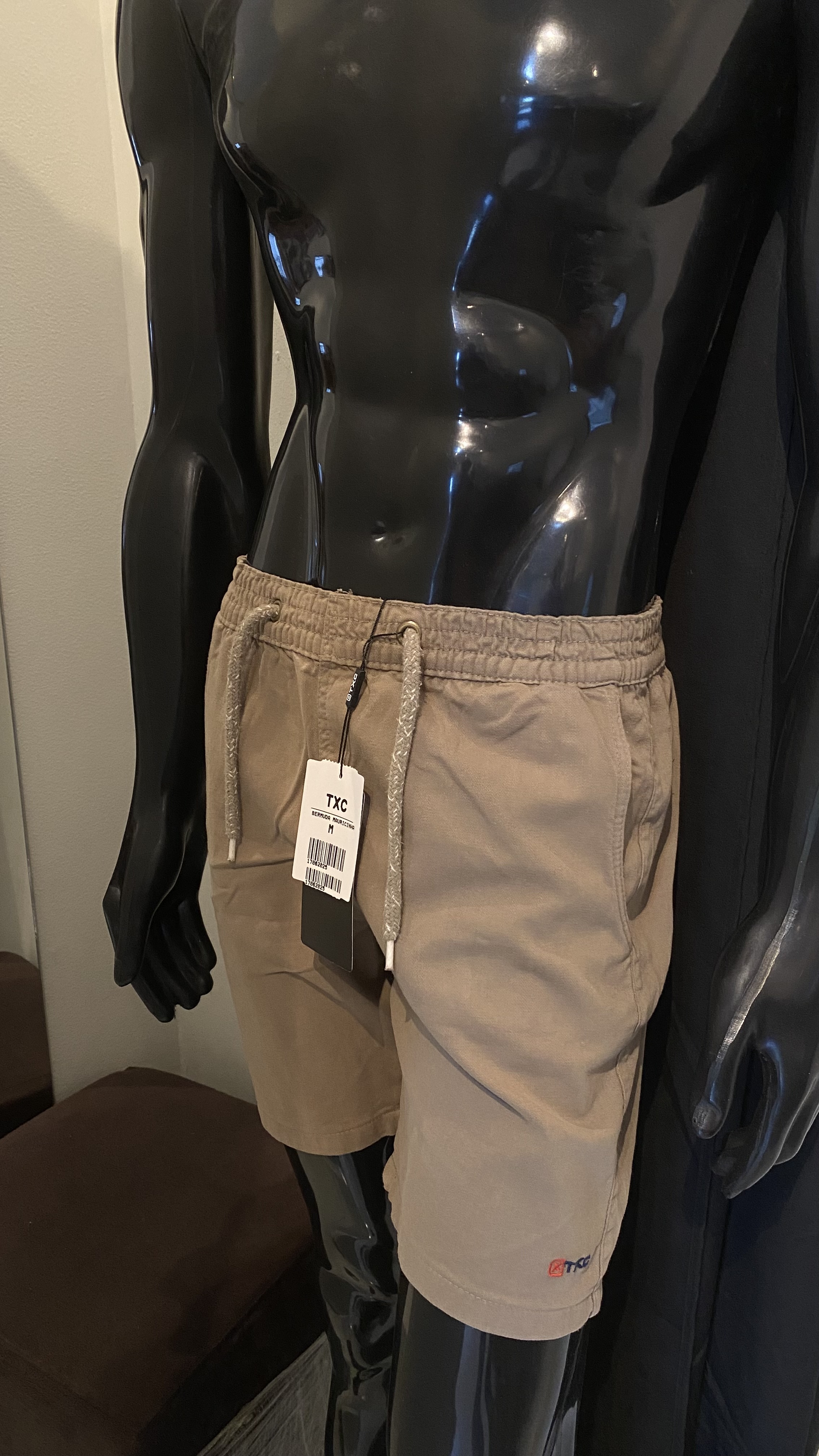 Short Sarja Com Elastano