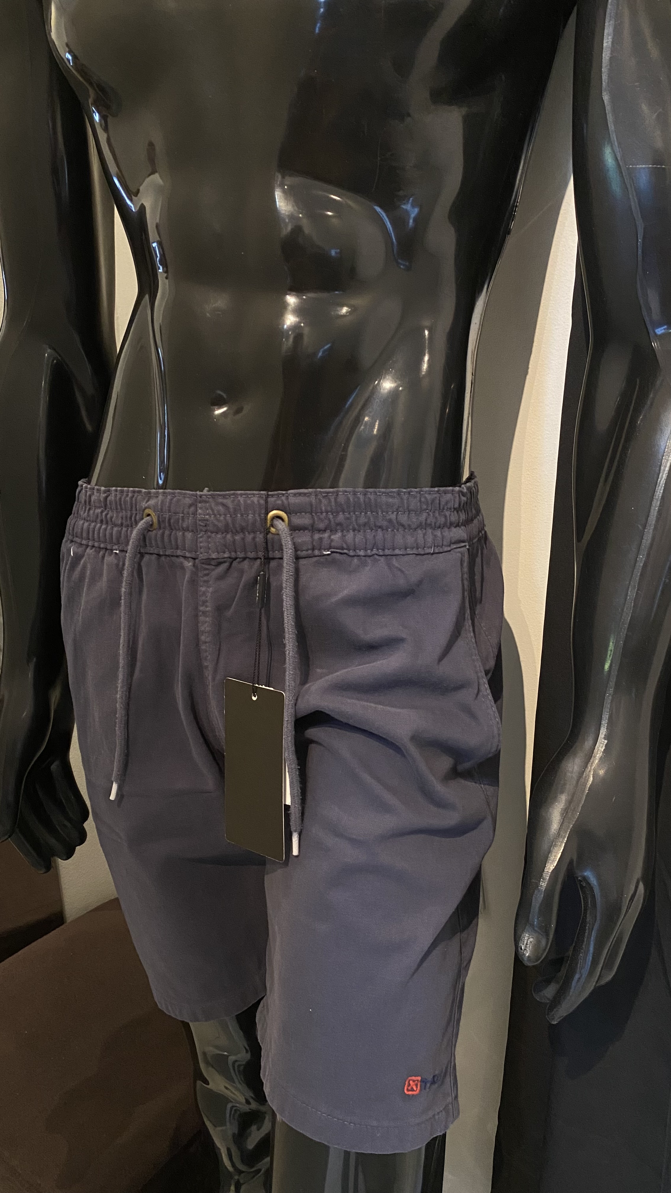 Short Sarja Com Elastano 