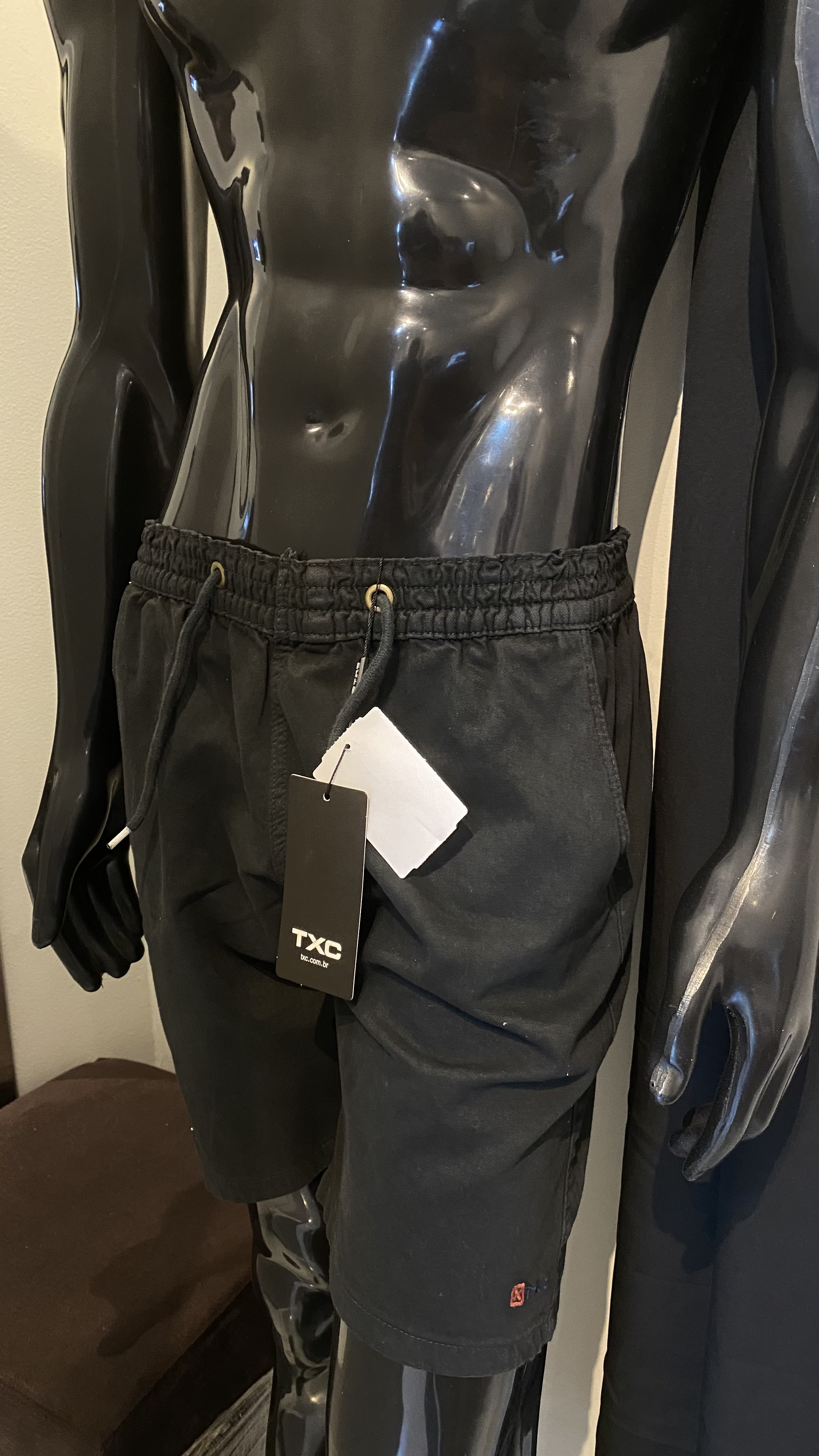 Short Sarja Com Elastano